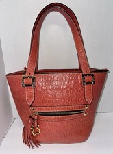 Bolso de mano Tous rojo cartera logotipo en relieve dije herrajes dorados