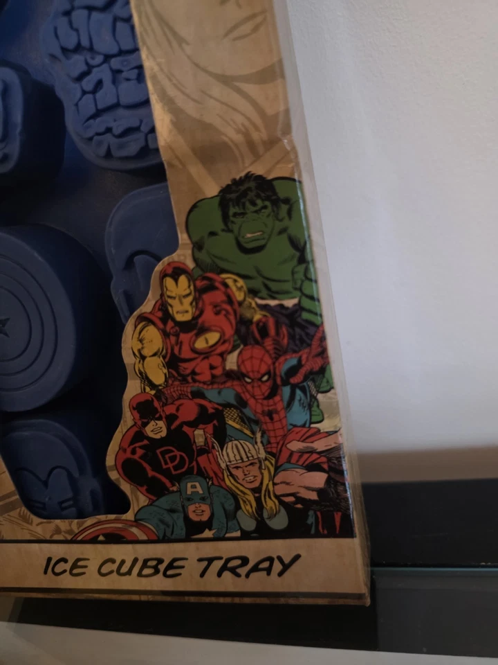 Marvel Comics Ice Cube Tray | Loot Crate | Brand New - Image 3 of 4