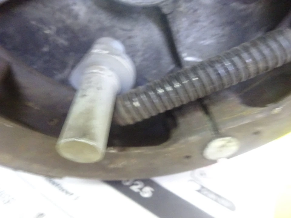 Vintage Harley BT Sportster USED CHOICE FRONT 71-72 Brake/Shoe PIVOT STUD - Imagen 2 de 4