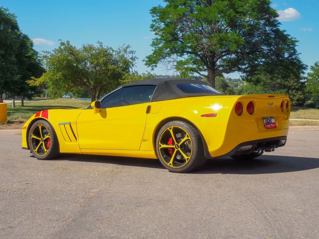 2010 Yellow Chevrolet Corvette   | C6 Corvette Photo 9