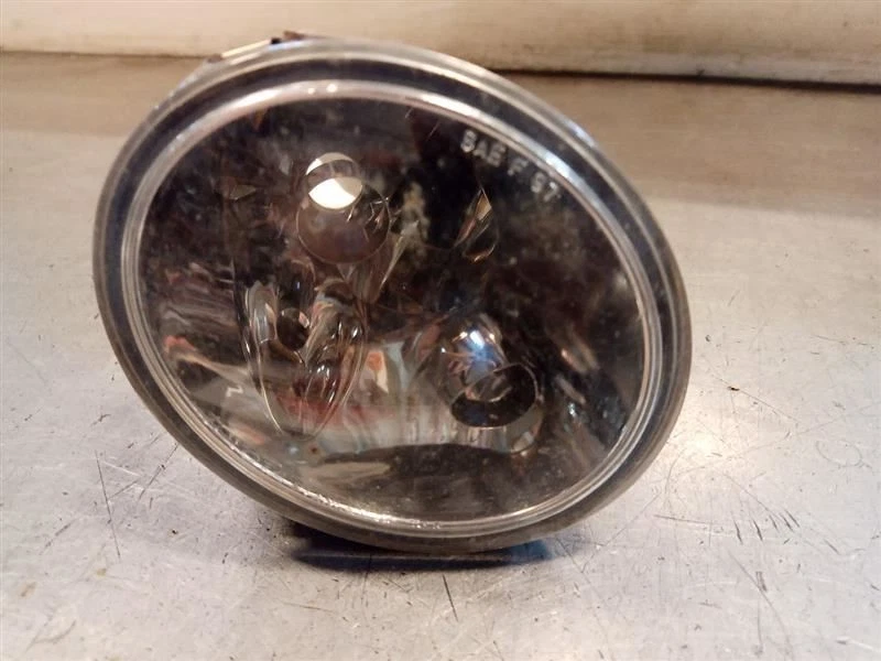 Корпус переднего бампера противотуманных фар для пассажира 01–07 SEQUOIA 8733608 - Изображение 2 из 4