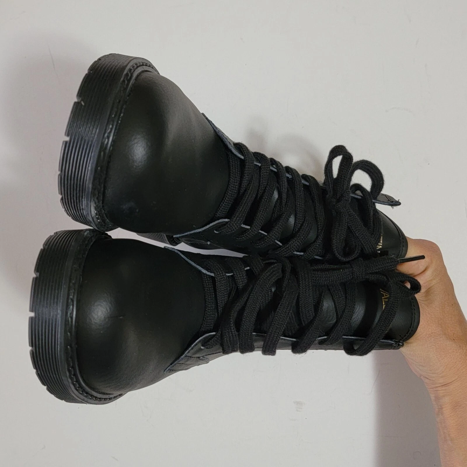 Stivali da combattimento Valentino donna Marti neri di lusso designer classici taglia 7 5 nuovi