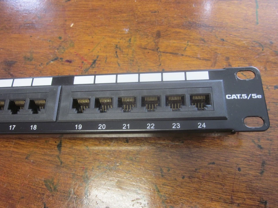 Trendnet TC-P24C5E 24-Port Cat5/5e 1U Patch Panel with 17 Patch Cables - Image 3 of 4