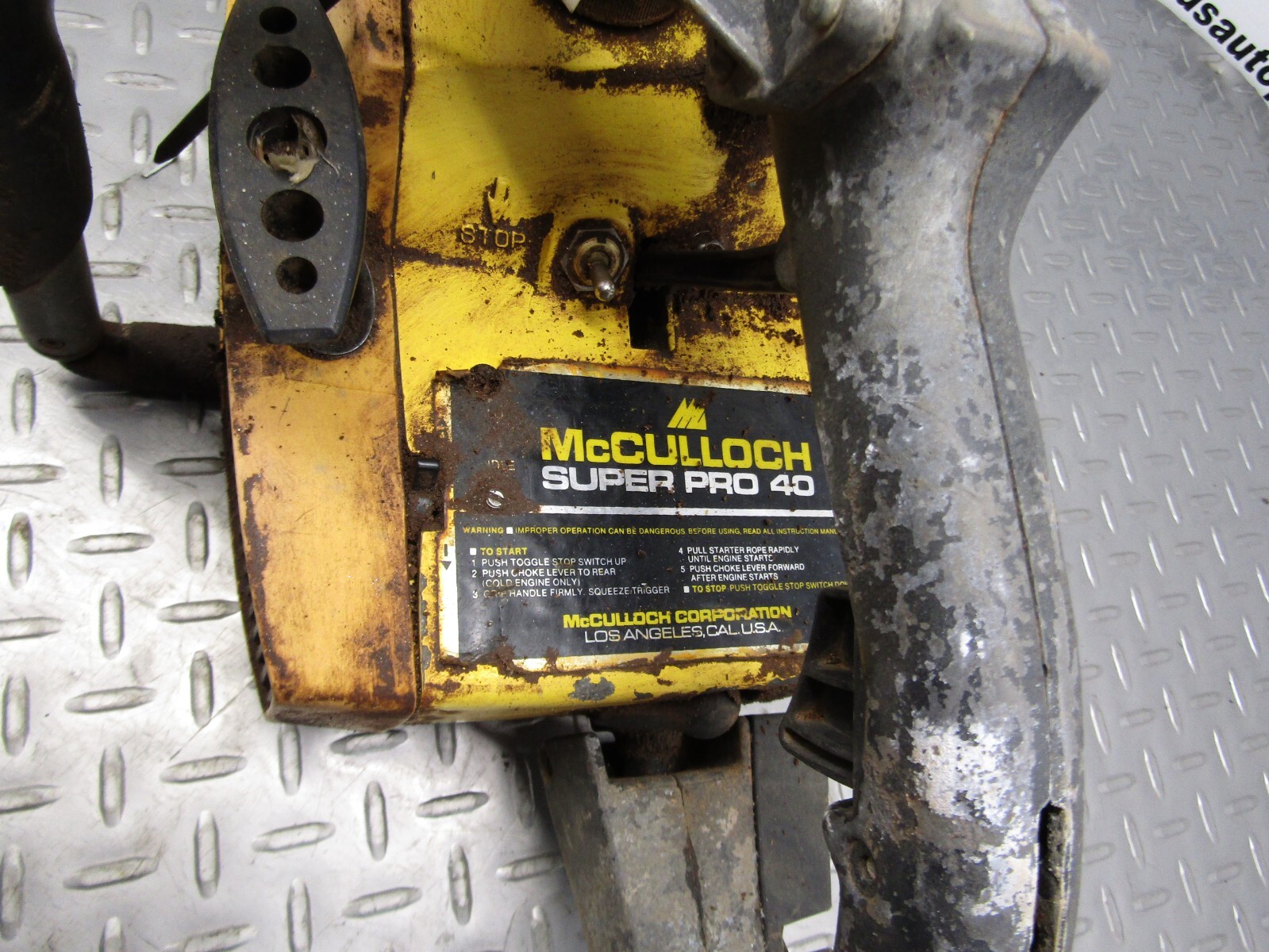 McCulloch Super Pro 40 Chainsaw Parts Saw Undiagnosed Broken Pull Cord