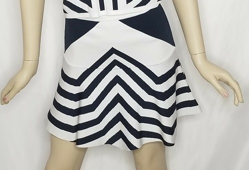 Parker Kingston Chevron Navy Top Size L and Mini Skirt Size M Set - Picture 5 of 10