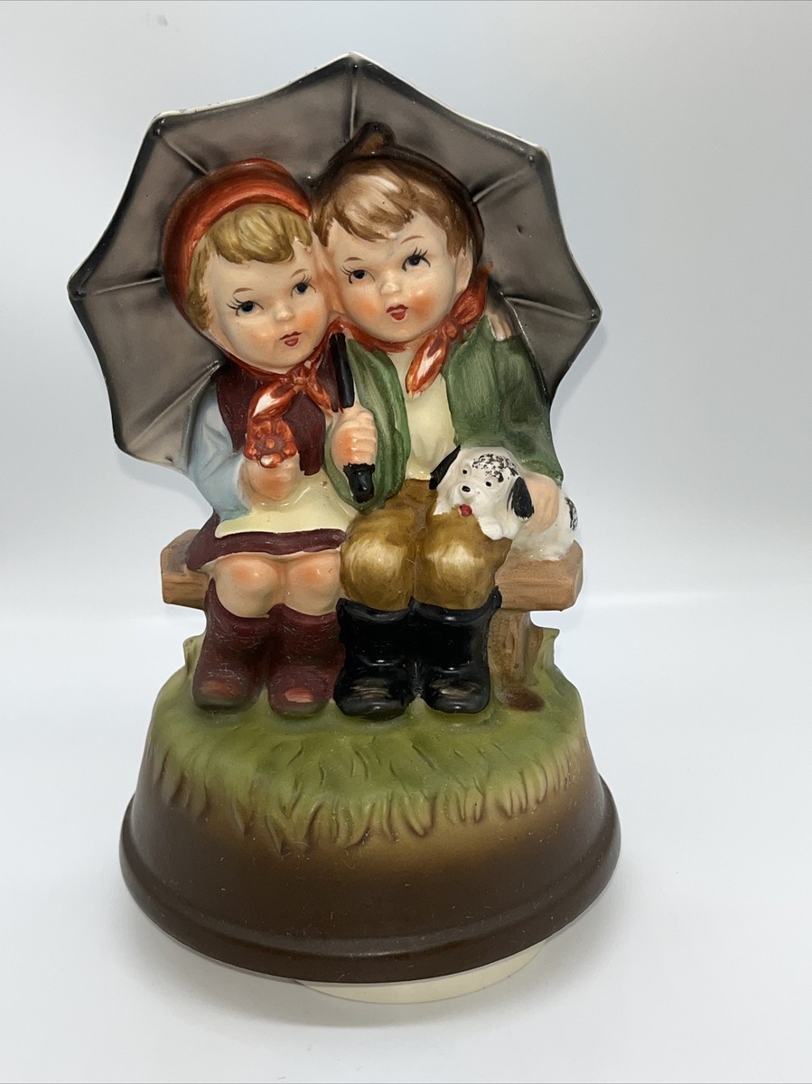 アンリ 木彫り人形 Boy with Dove & Umbrella アンリ 木彫り人形 Boy with Dove & Umbrella（アンティーク