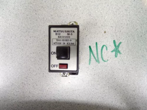 Matsushita B12 M-5 BA121205 41-15192 On-Off Button AC220V 2A 1C2.5KA