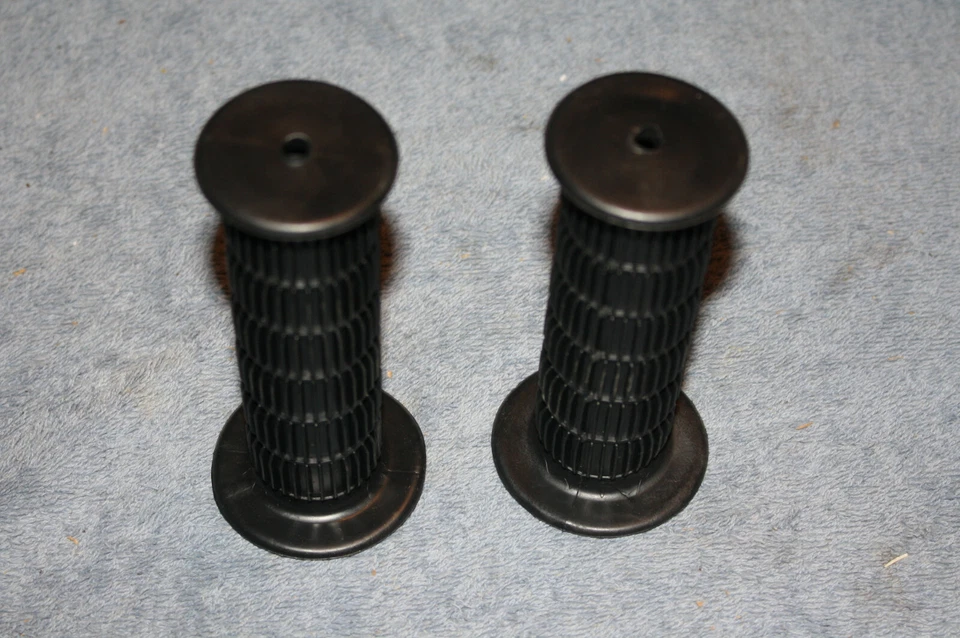 AGARRES DE AGARRE DE SENDERO Waffle Vintage 7/8 HONDA SUZUKI KAWASKI YAMAHA AHRMA TS125 Foto 2 de 4