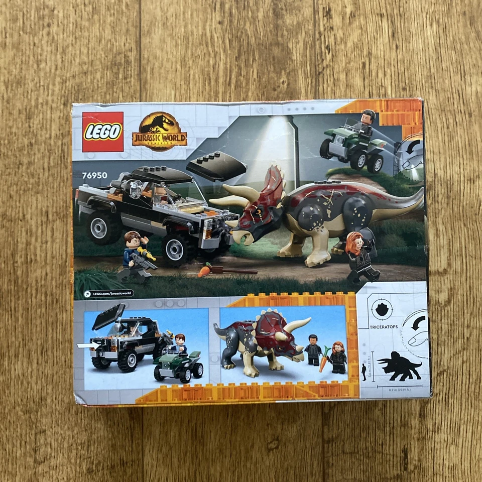 LEGO 76950 Triceratops Pickup Truck Ambush Jurassic World set Brand New - Image 4 of 4