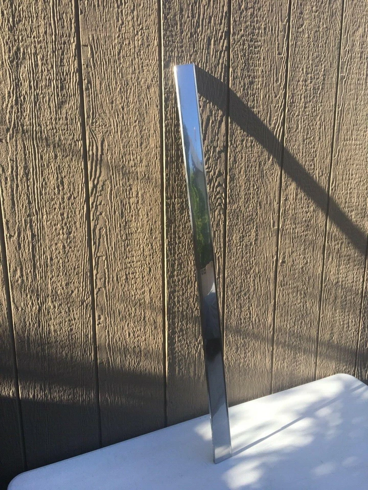 Buick LeSabre 1977-1979 moldura de puerta delantera lado del conductor Foto 2 de 4