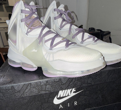 Nike LeBron XIX Men s High Top Basketball Shoes White/Purple Lace Up