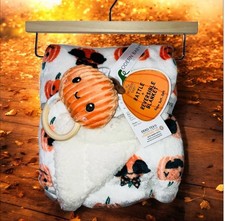 Modern Baby Halloween Reversible Sherpa Blanket  Rattle 30  x 36  Pumpkins New