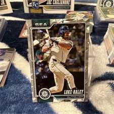 Topps 2026 Series 1 Luke Raley Diamante #142 Seattle Mariners Baseball