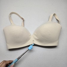 Wacoal Women Bra 32DD Beige T Shirt Full Coverage Wireless Strap Adjustable READ