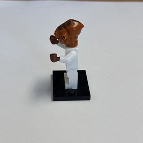 New Lego Star Wars Admiral Ackbar Minifigure  75003 7754
