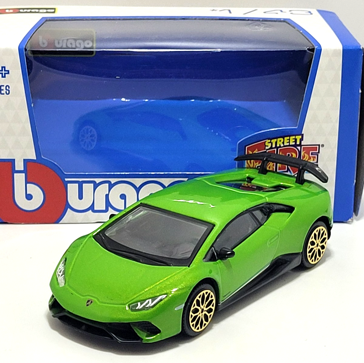 Burago Green Lamborghini Huracan Performante 1:43 Model Car New Boys Toys Gift