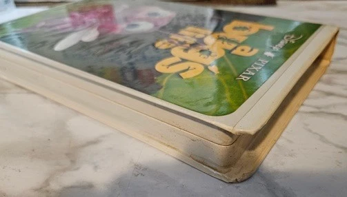 VTG WALT DISNEY-PIXAR VHS TAPE 1998 A BUGS LIFE LIMITED EDITION DOT COVER +BONUS - Image 3 of 4