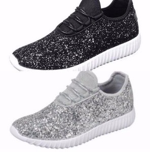 sparkly white tennis shoes