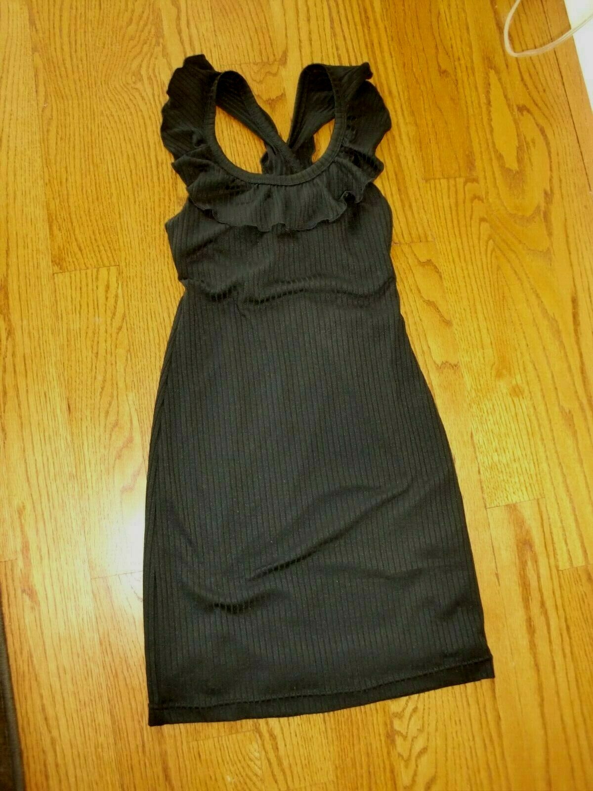 BCBGeneration~RUFFLED STRAPS~FITTED~LINED~RIBBED~… - image 1
