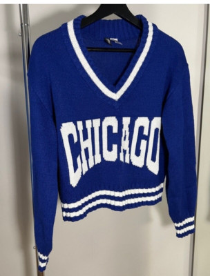 H&M V Neck Knit Top in XS