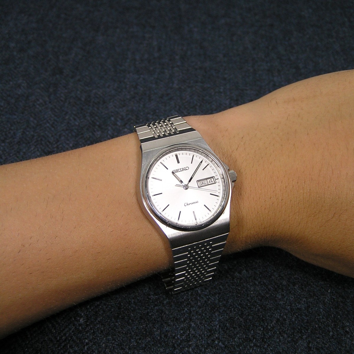 SEIKO Chronos 5H23-7D20 90s Vintage Watch Kanji Day Date Silver