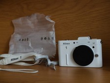 Nikon V1 Mirrorless Camera Body Compact Lightweight 1 inch Sensor
