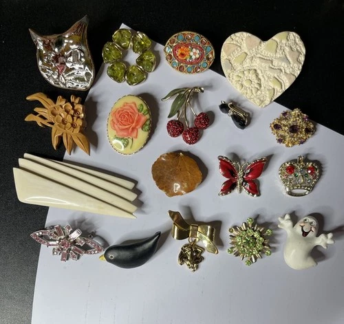 Vtg Costume Jewelry Brooch Pin Lot 18 Gold Tone Enamel Rhinestone Glass