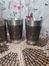 Zinnbecher, Blumenornament, Adler A F gepunzt, rein zinn