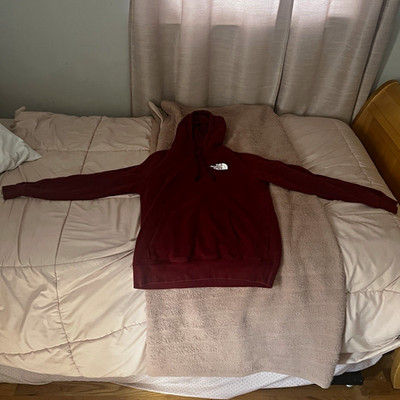 The North Face Burgundy Pullover Hoodie Teens M Polyester Logo Long Sleeve
