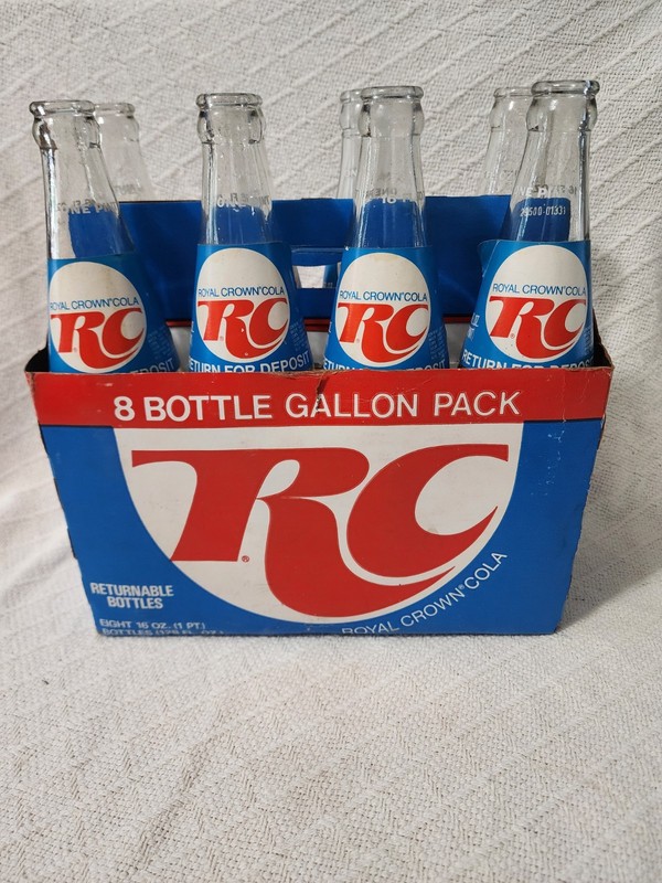Vintage Royal Crown Cola ACL Bottles 8PK w/Box Cleveland, Akron, OH