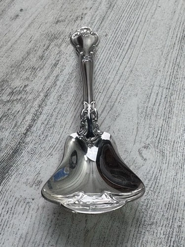 Gorham "Chantilly" Sterling Silver Berry or Sugar Spoon, 6",  No Monogram 32.3 g