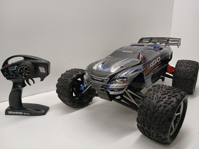 TRAXXAS E REVO 1/16 (P06035425)