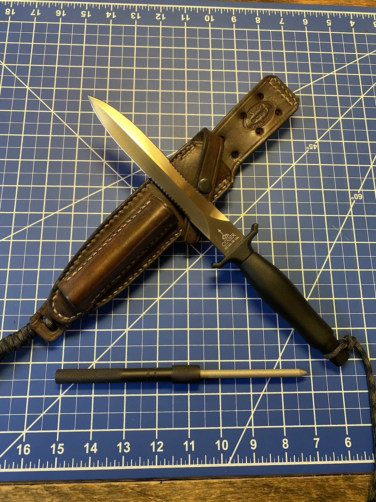Mint Vintage Gerber Mark II Fixed Blade Knife SN N3434S - Two Sheaths & Hone