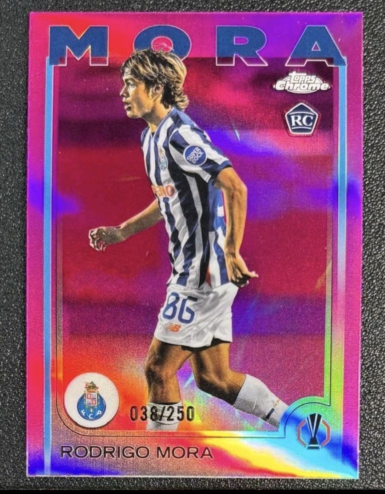 2024-25 Topps Chrome UEFA RODRIGO MORA /250 Rookie RC Pink Refractor #137