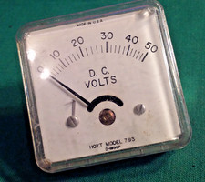 Vintage Hoyt Model 793 D.C. VOLT Meter (0-50) USA (missing one back common nut)