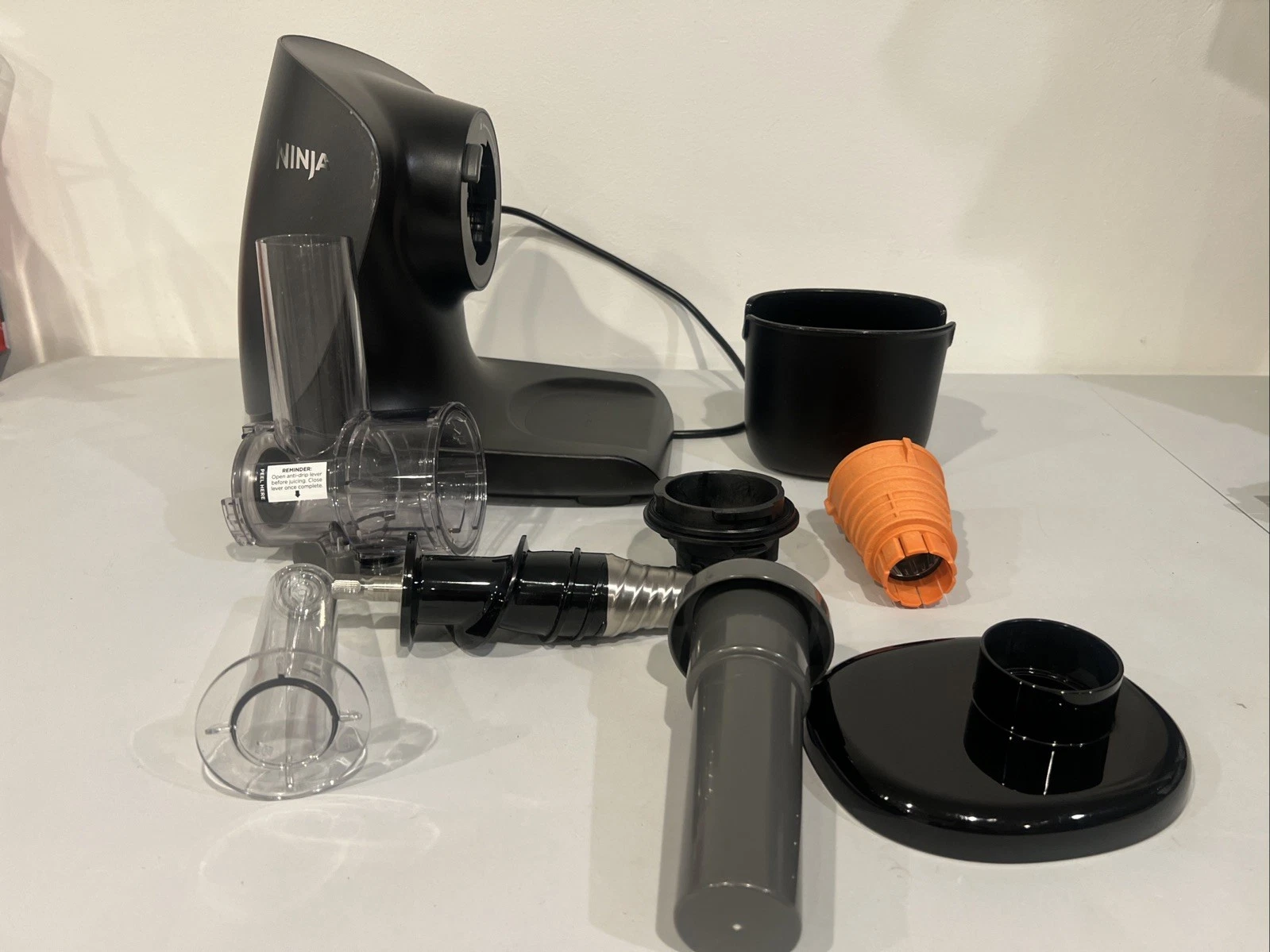 Ninja Cold Press Juicer Pro JC101 Compact Slow Juicer Pulp Control - Graphite