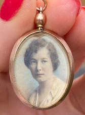 ANTIQUE EDWARDIAN 9CT GOLD LOCKET 3.5 CM X 2.1 CM IN DIMENSIONS. WEIGHT: 3.4 GR