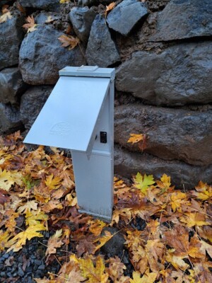 70 Amp 120/240 RV power pedestal hassle-free hookup for RV's, mobile tiny houses