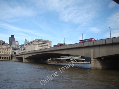 Foto 12x8 London Bridge, von der Themse aus gesehen aufgenommen von einem Themse-Ausschnitt um 2010