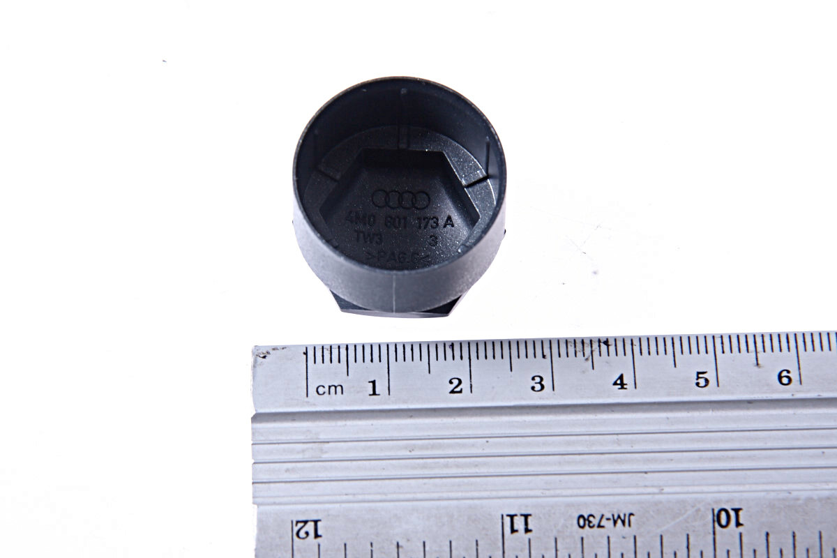 Genuine Cap Wheel Bolt AUDI A3 Cabriolet 4M0601173A eBay