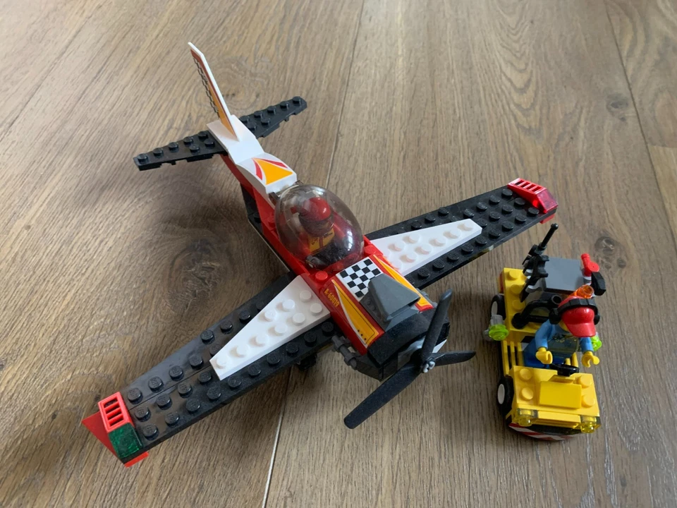 LEGO City 60019 Stunt Plane, photo 4 of 5