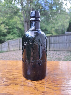 Clarke & White New York (Soda/mineral Water)  Small Lip Chips, Chip On Back