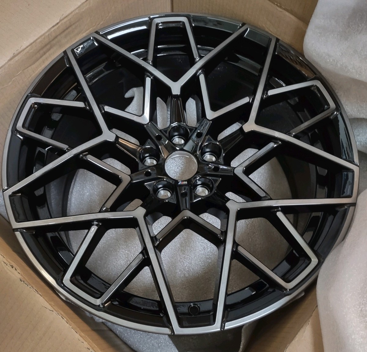 BMW OEM G12 G15 F93 7+8 Series M8 813M 20