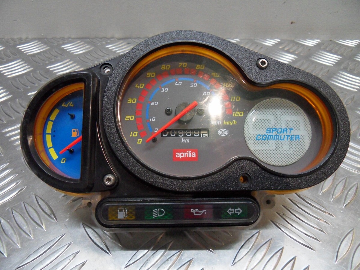 Genuine Aprilia SR 50 A/C ECIE Clocks speedo instruments 614 Miles 
