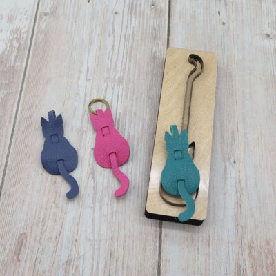 Cute Cat Kitty Kitten Car Keychain Pendant Leather Cutting Die Bag Charm Pattern