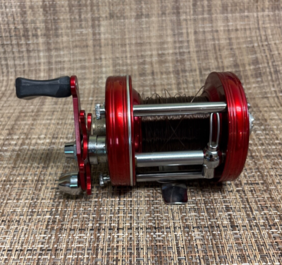 VINTAGE ABU AMBASSADEUR No.6000 REEL RED with CASE | eBay