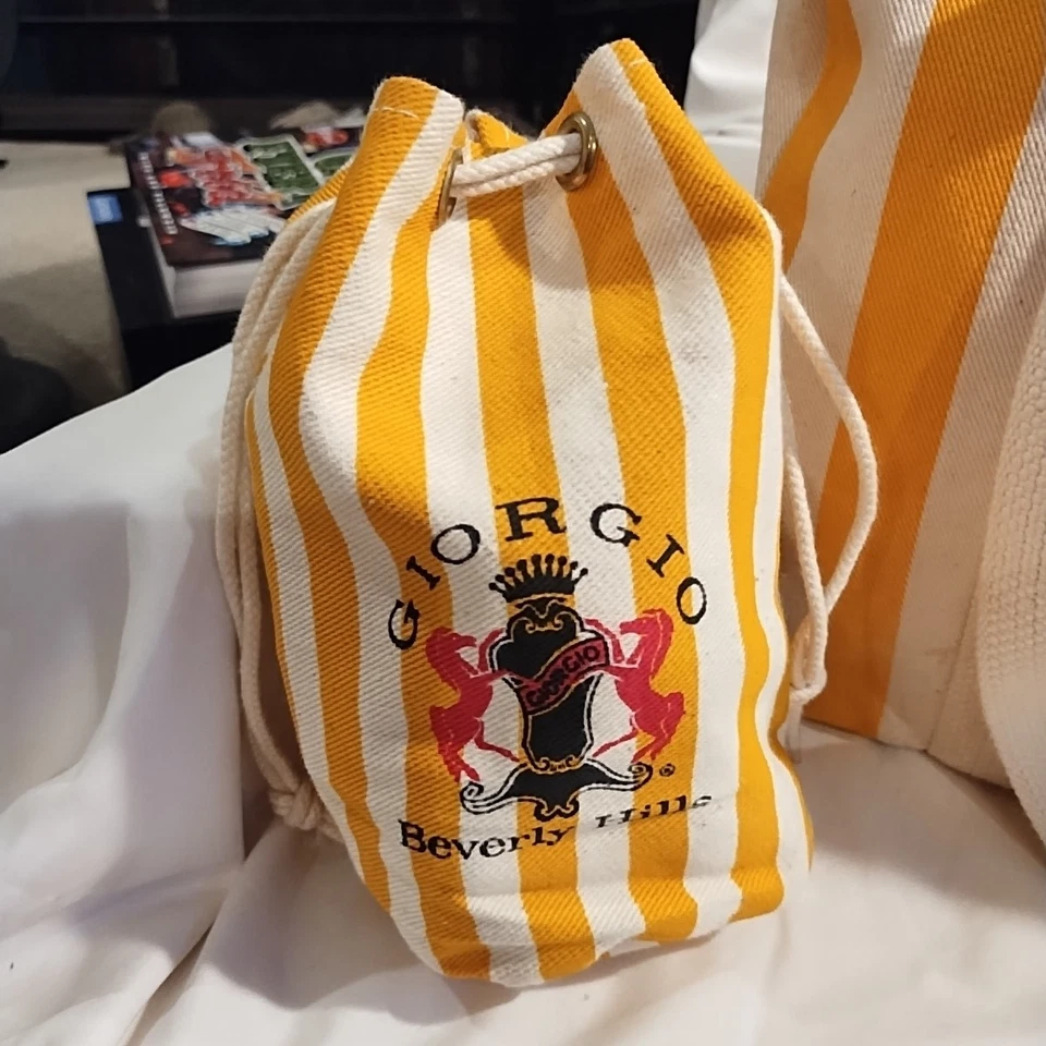 Bolso de Mano Giorgio Beverly Hills Lona Trasero con Bolsa Cubo y 6 Bolsas de Compras Nuevo sin Etiquetas Foto 2 de 4