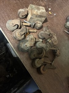 Mixed Lot Of 13 Vintage Casters