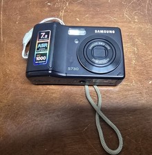 Samsung Digimax S730 7.2 MP Digital Camera Black Zoom Broken Battery Door 