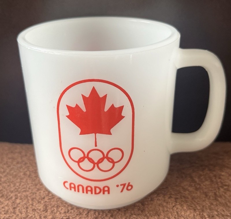 Glasbake Canada Red Olympics 1976 Advertising Mug 3 1/2” RARE